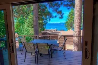 Chipmunk's Paradise 3 Bedroom Condo by RedAwning
