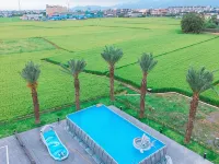 Urban Oasis Inn - Rooftop Pools