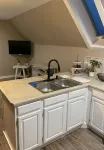 *Newly renovated* guesthouse with beautiful views