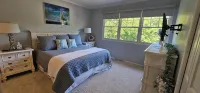 3-bedroom 3.5 bath condo in enchanting Saugatuck with AC, WiFi. Relax and unwind