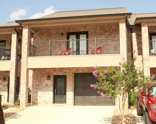 3-bedroom condo in DeRidder, Fully Furnished-WiFi-AC. Enjoy your stay. 1928 Hotels in DeRidder