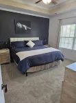 Beautiful, Cozy  and Airy Retreat with Lots of Character - NO CLEANING FEE - balcony