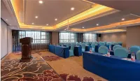 Vienna Hotel (Wuhu Fangte Nanxiang Wanshang) - parkir