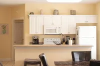 Charming 1-bedroom villa in Sunset Beach with Kitchen, AC, WiFi 3713