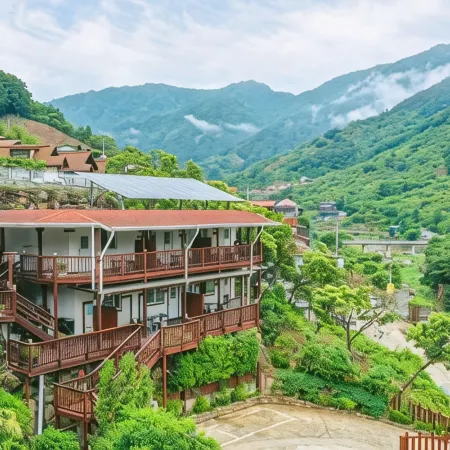 Gurye Dandelion Travel Pension
