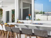 Private Pool - Outdoor Dining - Tropical Oasis Hotels in Oakland Park