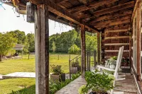 The Cabin at Roney Creek Ranch