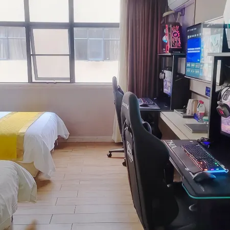 Moxi E-sports Homestay (Huizhou Boluo)