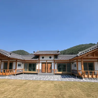 Areumchae Gyeongcheon Hanok Wanju Hotels near Daedun Mountain