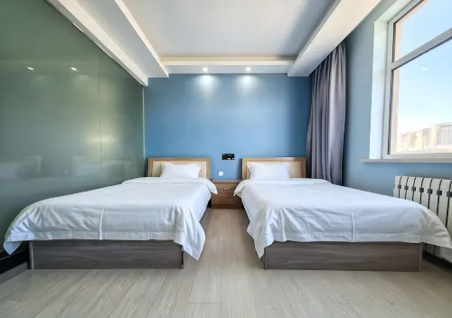 Hulunbuir Yuanjiaqin Hotel - Inns