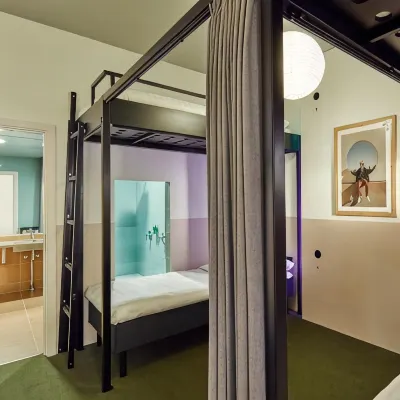 CityHub Copenhagen Hoteles cerca de Jardín botánico