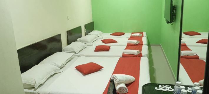 Ezi Hotel Klang Отели в г. Кланг