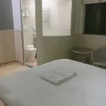 Wanyue Express Hotel (Xingyang Long-distance Bus Central Station)