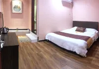Huilan Hotel (Yantai Railway Station Dayuecheng)