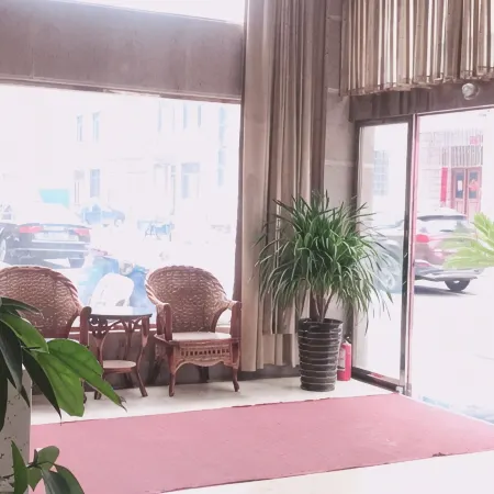 Honghu Yuntian Hotel