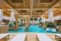 Qihe Peacock King Hot Spring Hotel - Luxury