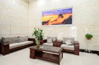 Anqing Leichi Hotel (Renmin Road Pedestrian Street)