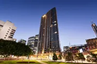 Orange Stay at Melbourne Quarter - Sea View