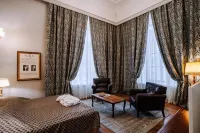Dvoryanskoye Sobranie Hotel - 2-Star