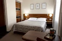 Tsentralnyij Hotel