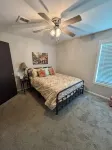 Sleeps 10. Bayou Front Home close to ULM, Sports Complexes, Airport and I-20.