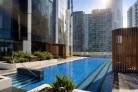 Skyline Stays | Luxury 2B2B High-Rise Suite - Rooftop Pools