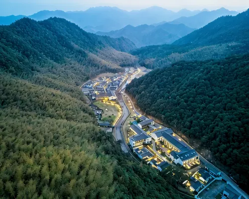 Hanya New Century Hot Spring Resort Ninghai Hotele w: Powiat Ninghai