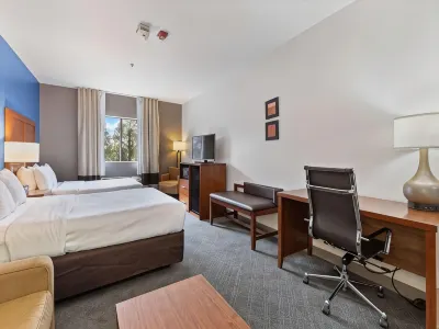 Comfort Suites Lombard/Addison Hotels in DuPage County