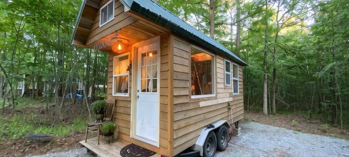 Romantic Tiny House for Two w/ Clawfoot Tub Near Lake Oconee Ξενοδοχεία στην πόλη Putnam County