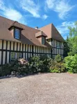 Lovely Traditional Manor new 2025 Pool (Group Up to 26x)