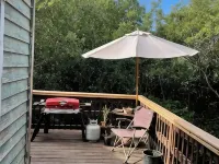 Creekside Cabin! Work Crews Welcome! 포투너 호텔