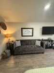 Modern 2 bed cabin 2 miles from Lake Nimrod and within 30 mins of 4 state parks - 3-Star