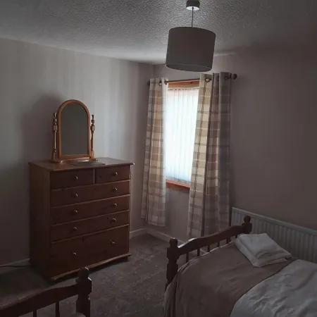 Bungalow with sea-view, near small town of Thurso. Hotels in Thurso