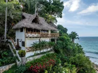Villa Violeta Luxurious Secluded Beachfront Hideaway. Weekly & Monthly discounts Hotels in 
