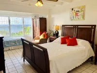 Calypso Cottage Halcyon Heights Amazing Views 2 big bedrooms Hotels in 