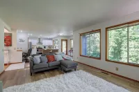 Entire cozy 5bd home in Des Moines WA near the Redondo beach and Saltwater park!