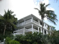 Casa Anonna - Stunning oceans views and pool!