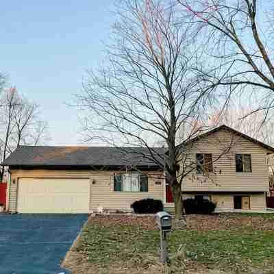 4-bedroom home in Eagen,family friendly, centrally located with fenced backyard Hotel Exterior