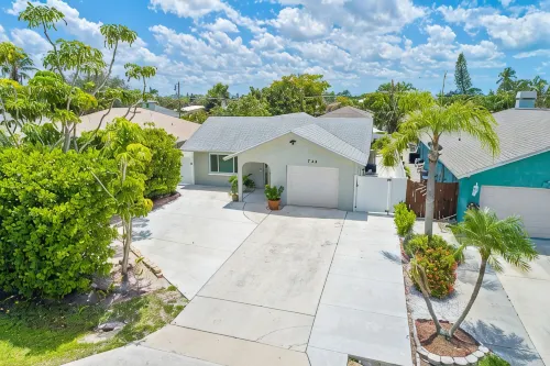 5 Minutes to Vanderbilt Beach, Dining, ShoppingFamily-Pool-Home Naples FL - ビーチサイド