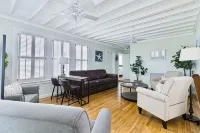 Remodeled historic downtown Punta Gorda, FL charming cottage - 4-Star