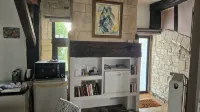 Separate master suite, 18th century residence