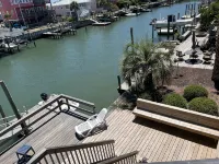 Water front Canal house south end topsail island boatswimdock and beach access - 3-Star