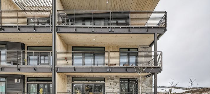 Riverfront Mountain Escape Hotels in Silverthorne