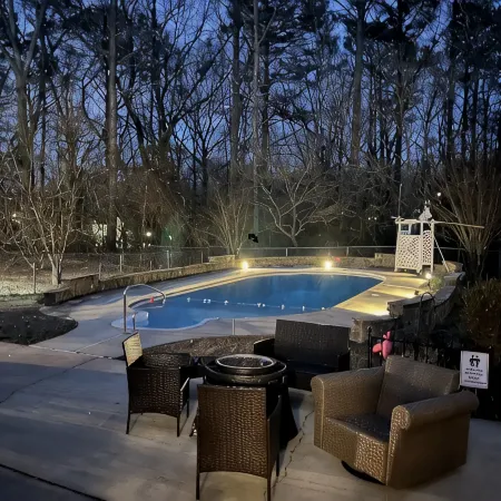*Private/Contempo/Cozy/House & pool/17 min from ATL & in the Atlanta Metro Area*