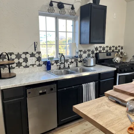Rural farmhouse minutes from Caballo Lake!
