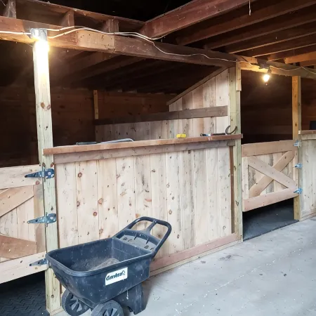 1st Floor Farmhouse Apartment at Osborne Creek!