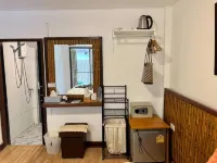 Salisa Resort Hotel berhampiran Laluan Pejalan