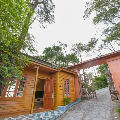 Hon Dau Resort Hotel berhampiran Pantai Đồ Sơn