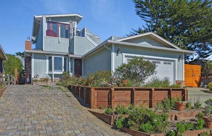 Coastal Charm: Ocean Views, Hot Tub, Fire Pit Near Tide Pools, Surfing, & SFO