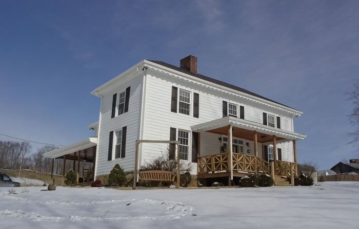 LOCATED IN ABINGDON, VA - PRIVATE, TRANQUIL SETTING